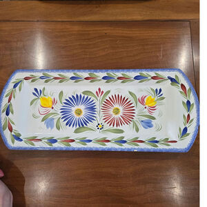 Henriot Quimper rectangle platter in the Fleuri Royal pattern read description